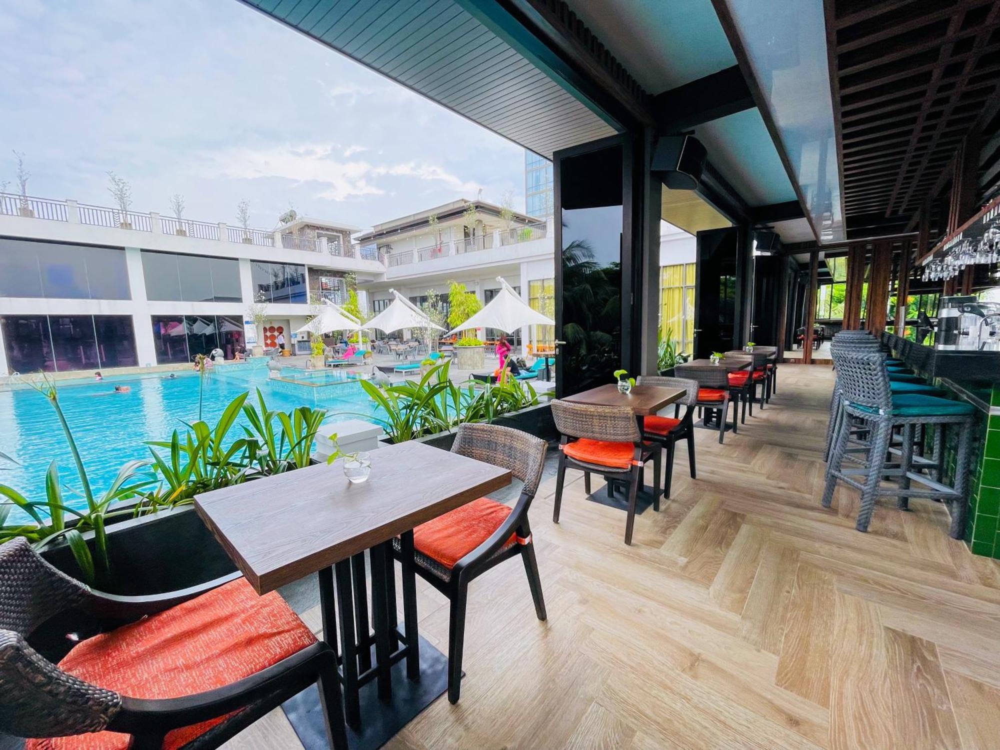 Lombok Astoria Hotel Mataram Exterior foto
